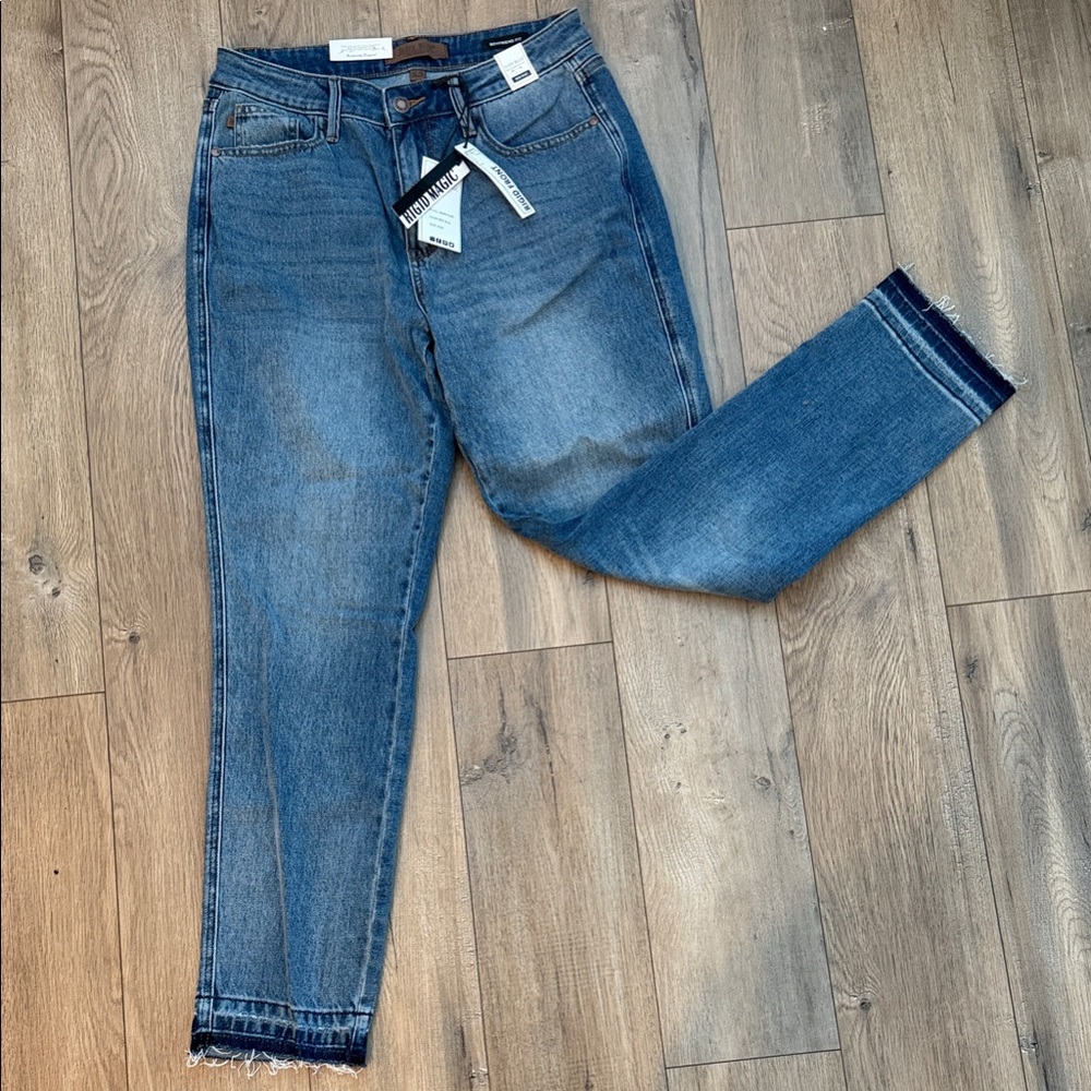 Judy Blue Classic Cropped Denim Jeans